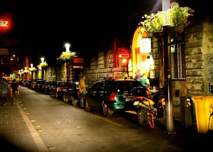 Szimpla-synagogue-kazinczy Str Budapest